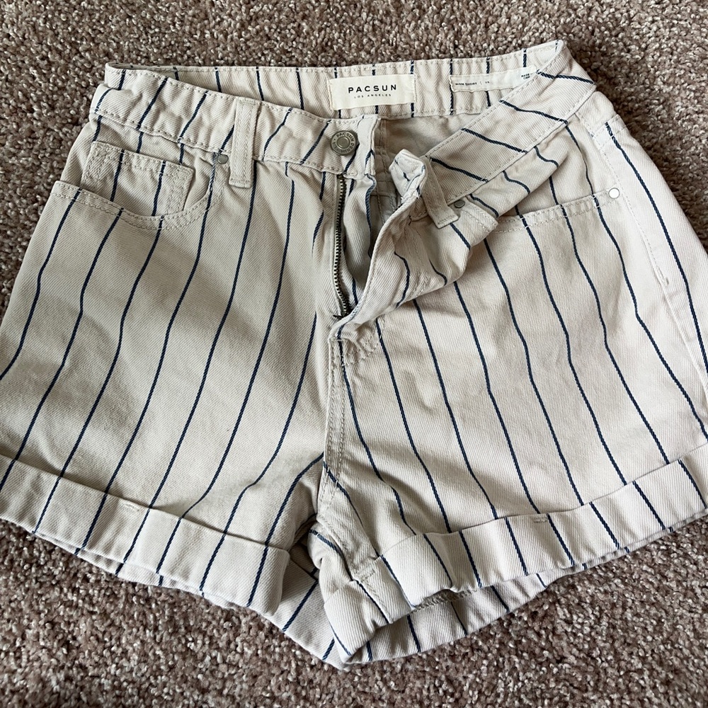 Pacsun High waisted Shorts